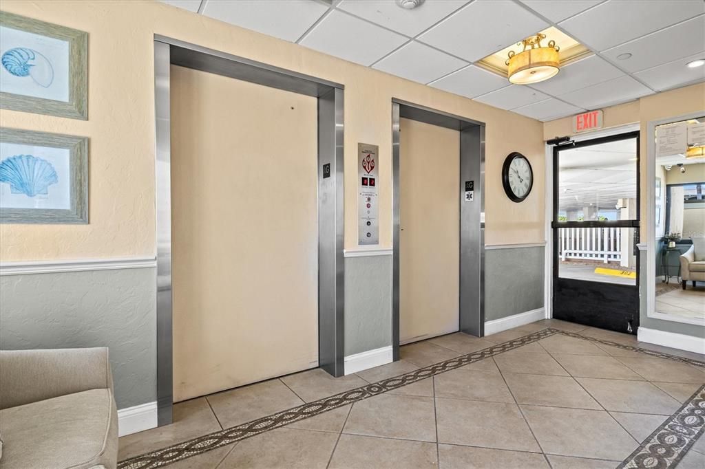 For Sale: $1,275,000 (2 beds, 2 baths, 1515 Square Feet)