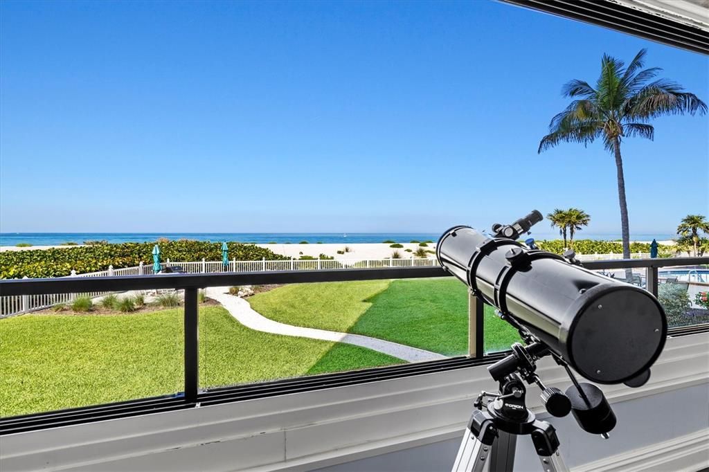 For Sale: $1,275,000 (2 beds, 2 baths, 1515 Square Feet)