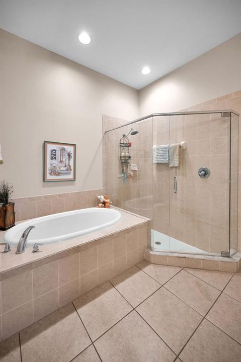 For Sale: $675,000 (3 beds, 2 baths, 1870 Square Feet)