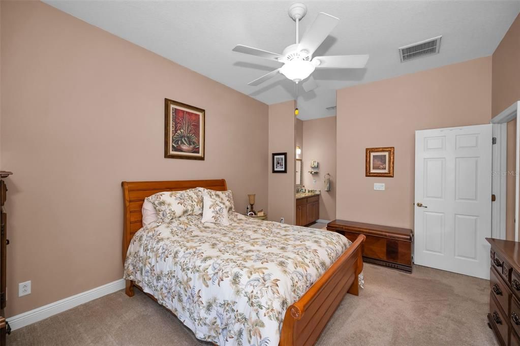 For Sale: $675,000 (3 beds, 2 baths, 1870 Square Feet)