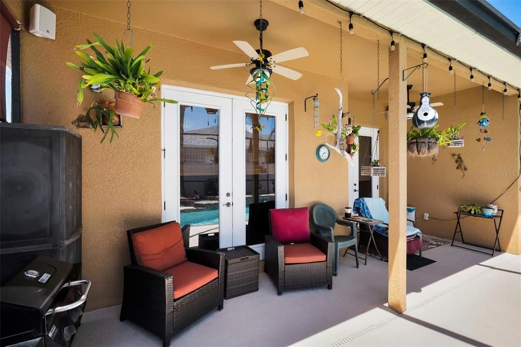 For Sale: $675,000 (3 beds, 2 baths, 1870 Square Feet)