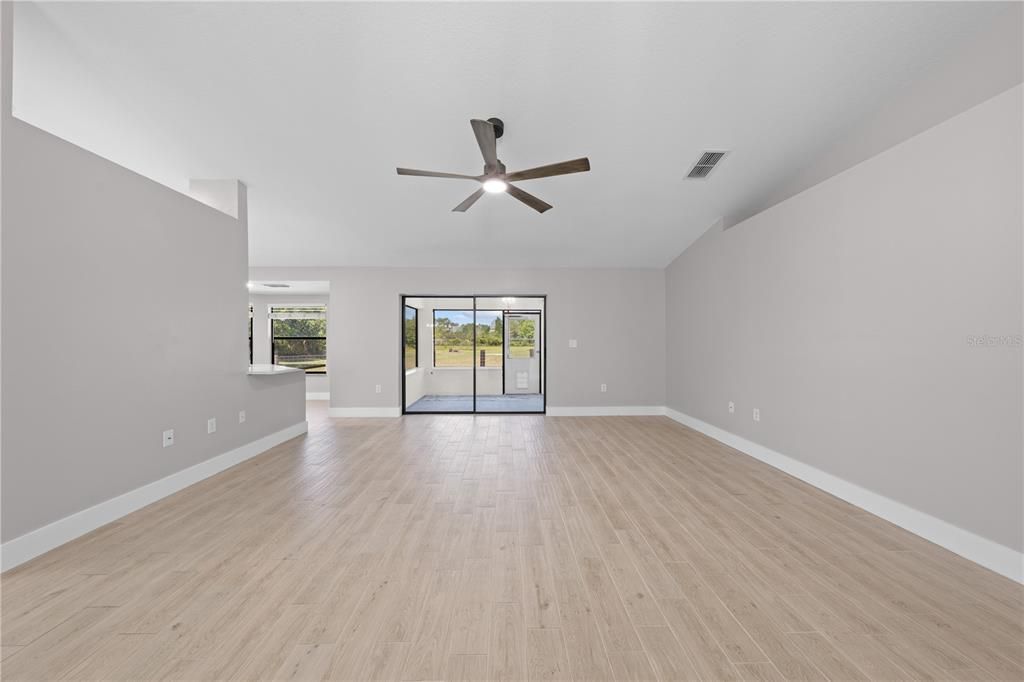 En Venta: $599,000 (3 camas, 2 baños, 1636 Pies cuadrados)