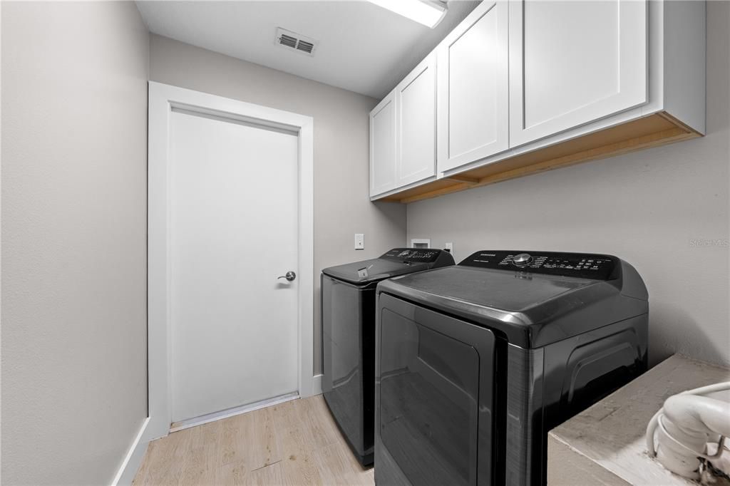 En Venta: $599,000 (3 camas, 2 baños, 1636 Pies cuadrados)