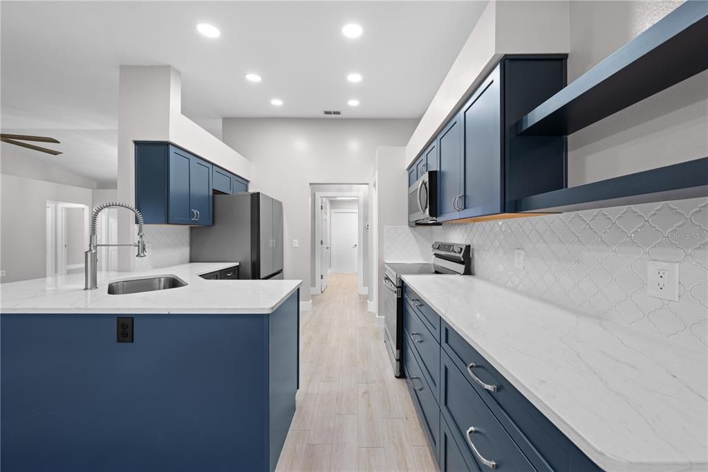 En Venta: $599,000 (3 camas, 2 baños, 1636 Pies cuadrados)