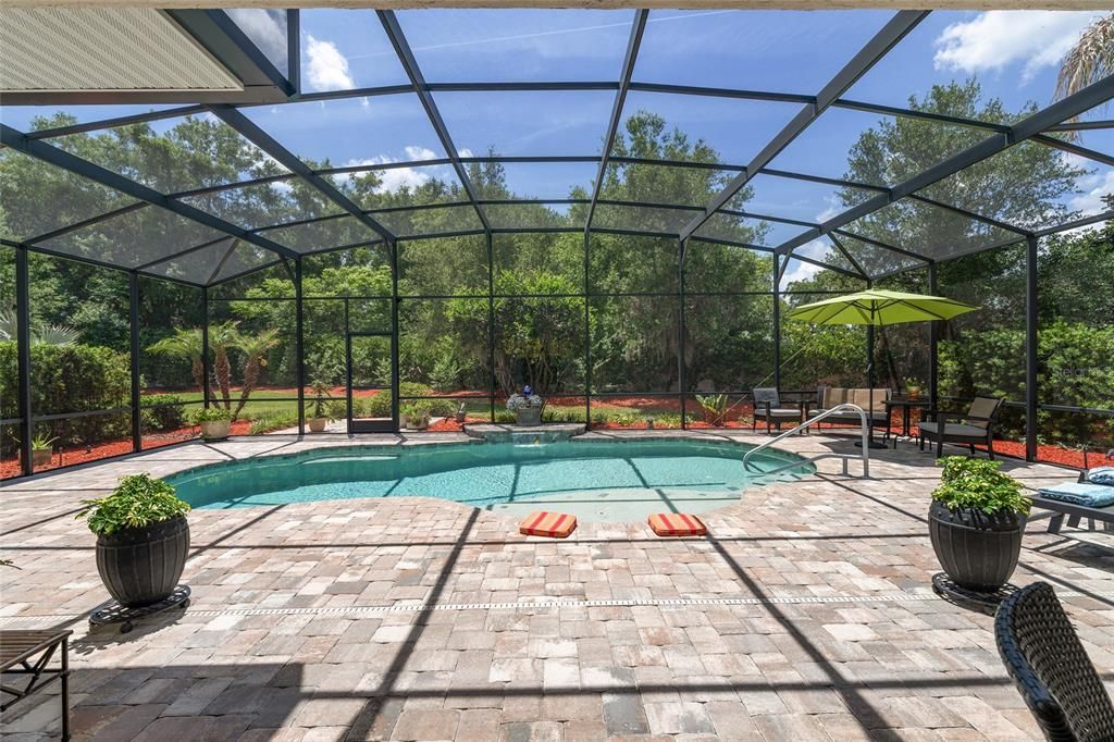 Activo con contrato: $525,000 (3 camas, 2 baños, 1970 Pies cuadrados)