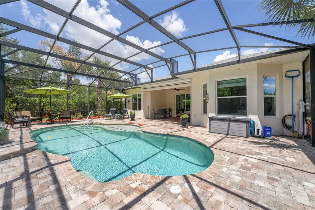 Activo con contrato: $525,000 (3 camas, 2 baños, 1970 Pies cuadrados)