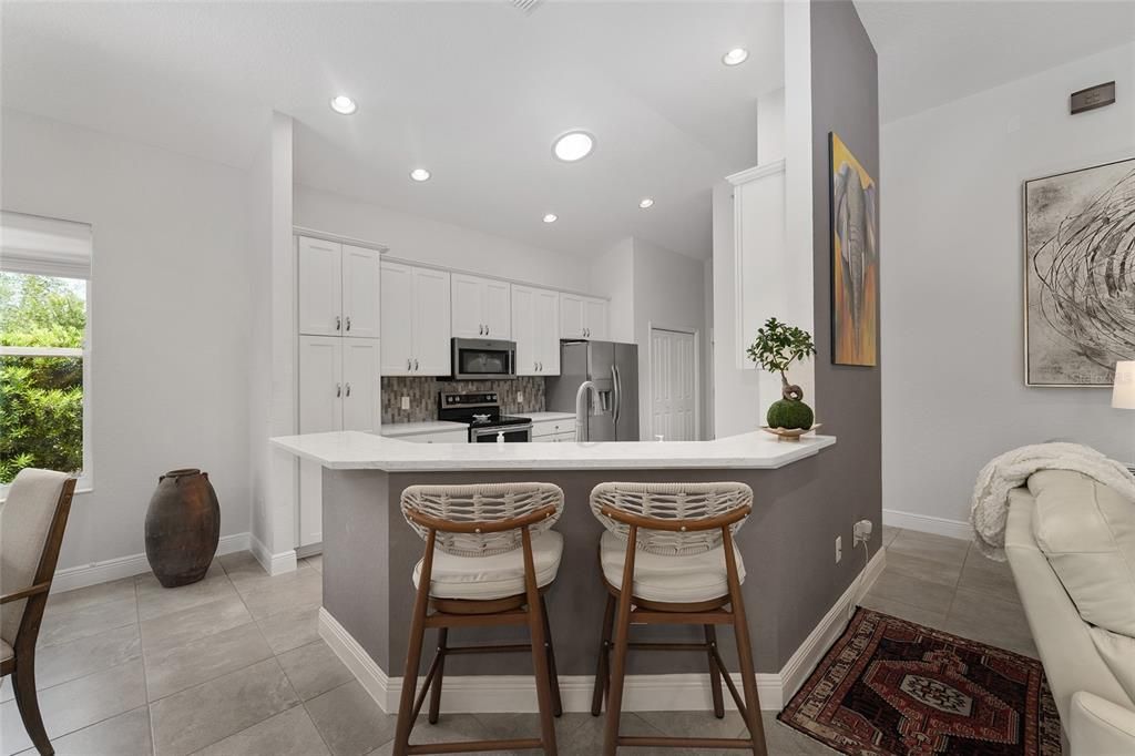 Activo con contrato: $525,000 (3 camas, 2 baños, 1970 Pies cuadrados)