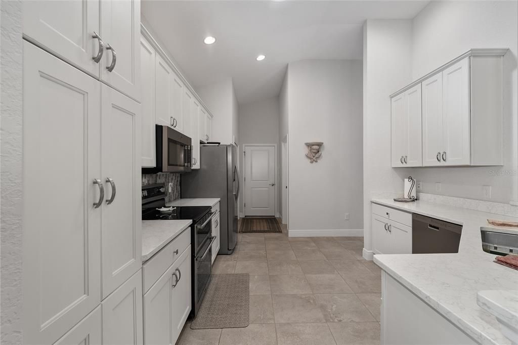 Activo con contrato: $525,000 (3 camas, 2 baños, 1970 Pies cuadrados)
