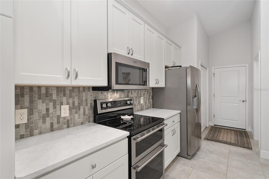 Activo con contrato: $525,000 (3 camas, 2 baños, 1970 Pies cuadrados)