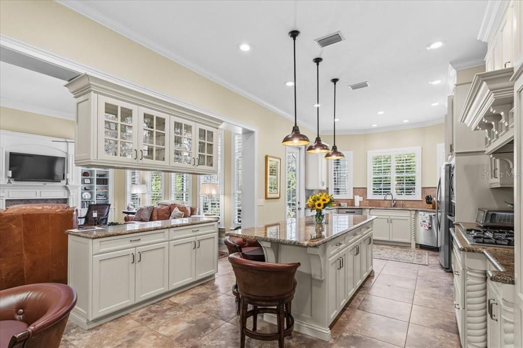 For Sale: $960,000 (3 beds, 3 baths, 3627 Square Feet)