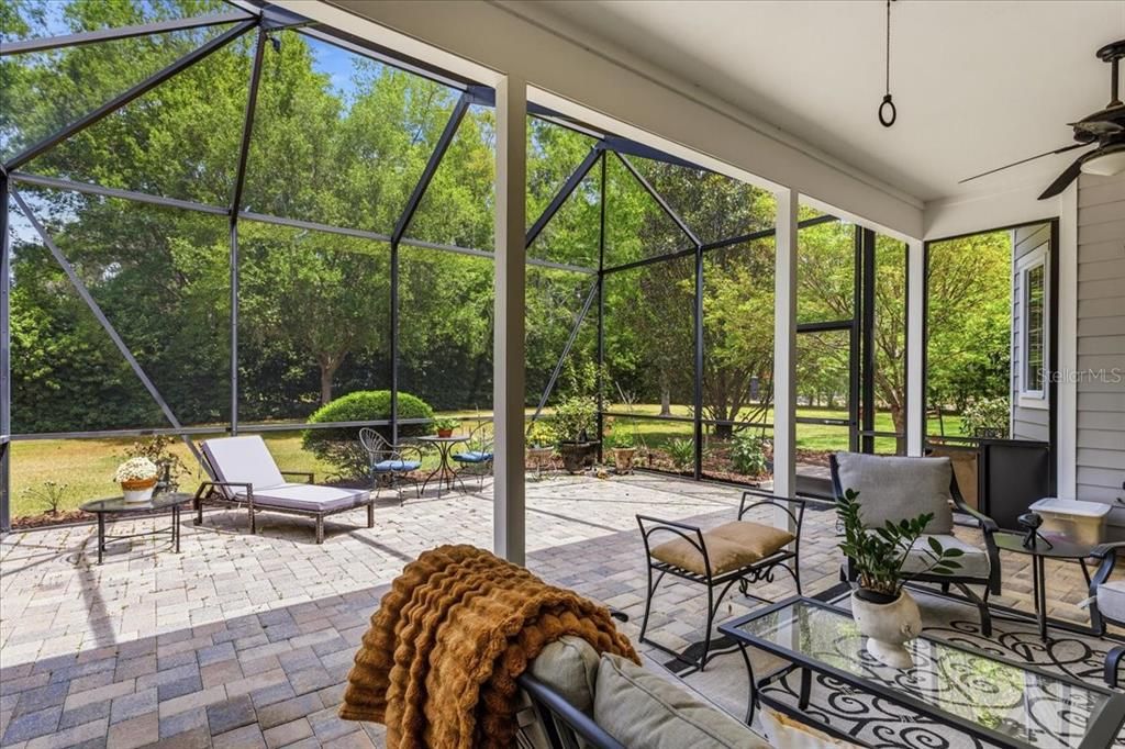 For Sale: $960,000 (3 beds, 3 baths, 3627 Square Feet)