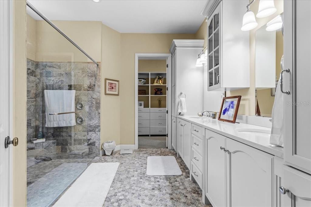 For Sale: $960,000 (3 beds, 3 baths, 3627 Square Feet)
