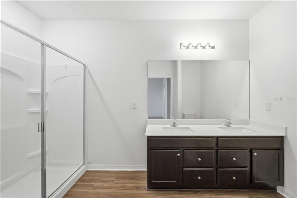 For Sale: $265,000 (3 beds, 2 baths, 1652 Square Feet)