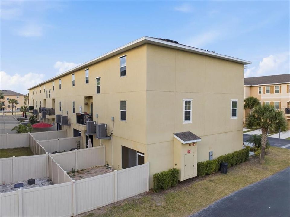 For Sale: $265,000 (3 beds, 2 baths, 1652 Square Feet)