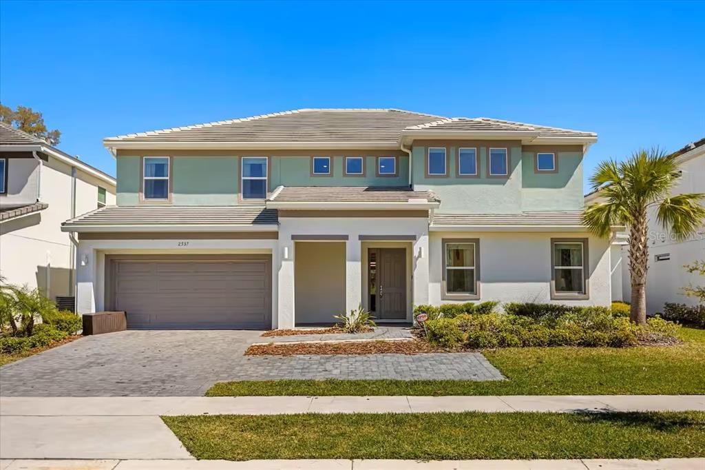 For Rent: $5,200 (9 beds, 7 baths, 4267 Square Feet)