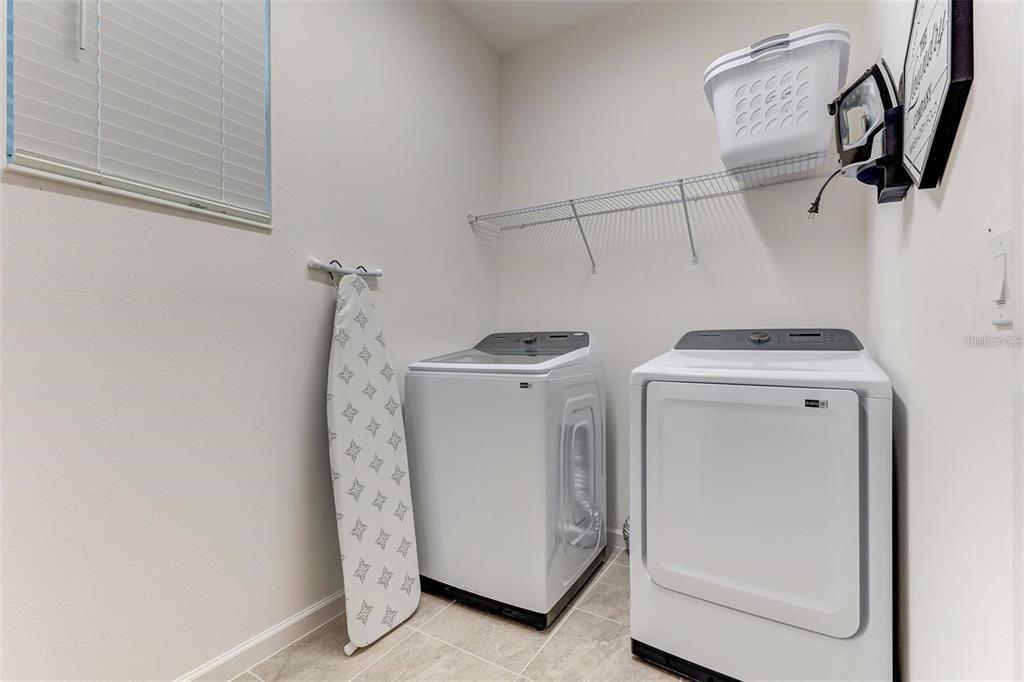 For Rent: $5,200 (9 beds, 7 baths, 4267 Square Feet)