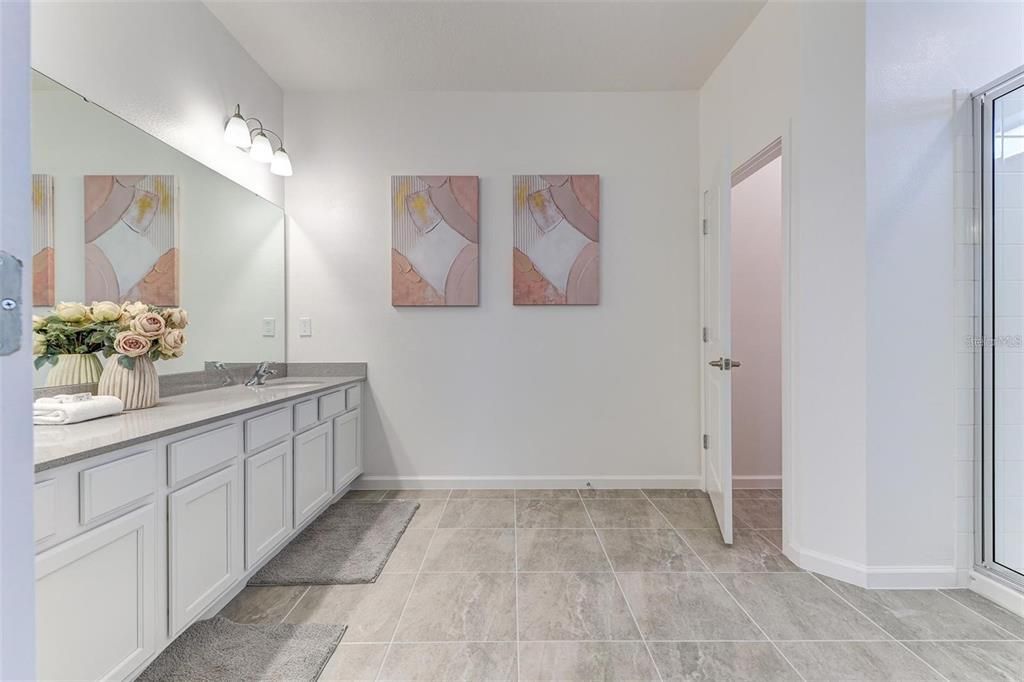 For Rent: $5,200 (9 beds, 7 baths, 4267 Square Feet)
