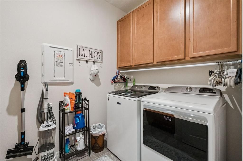 En Venta: $550,000 (4 camas, 3 baños, 2727 Pies cuadrados)