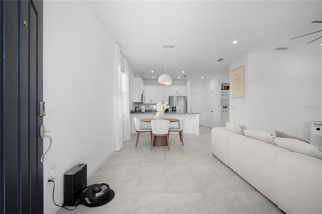В аренду: $2,500 (4 спален, 2 ванн, 1476 Квадратных фут)