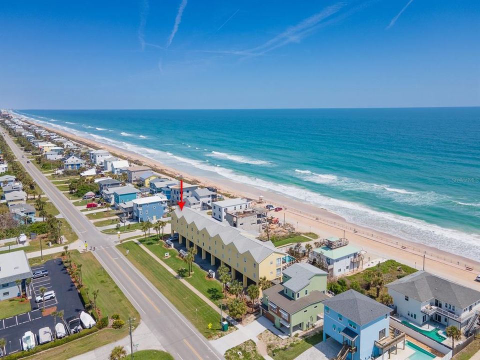 For Sale: $396,000 (2 beds, 1 baths, 800 Square Feet)