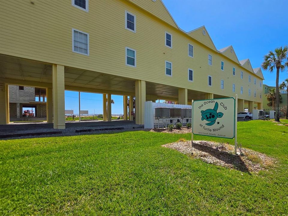 For Sale: $396,000 (2 beds, 1 baths, 800 Square Feet)