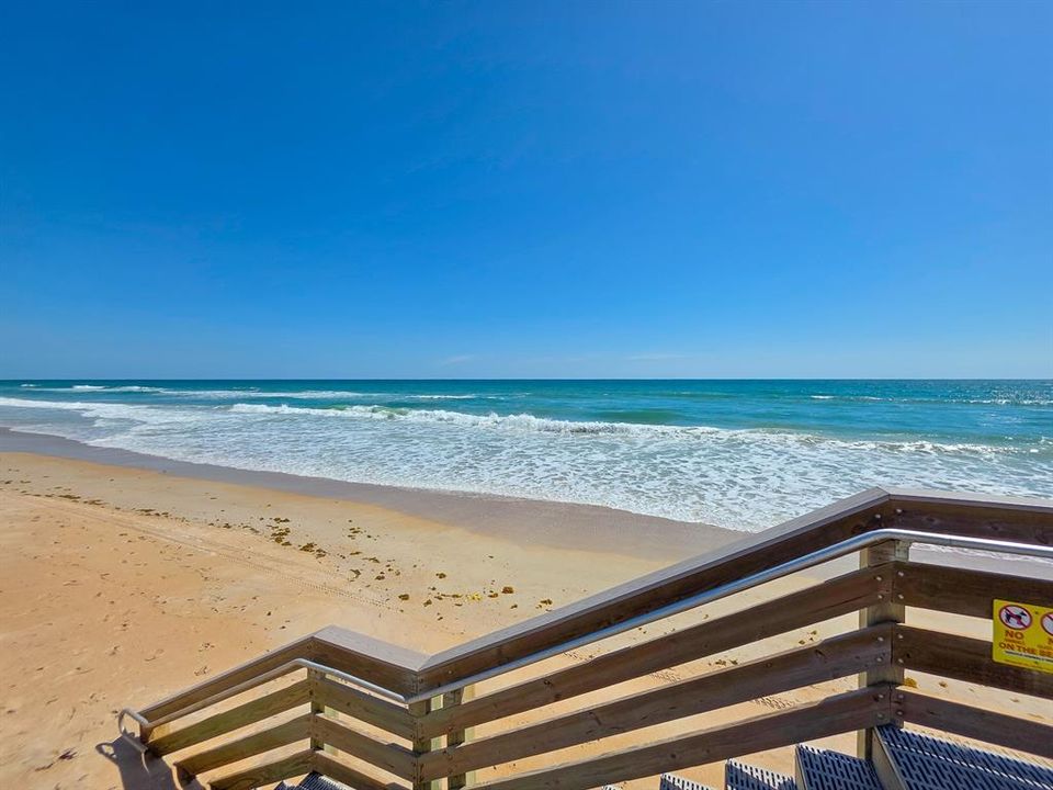 For Sale: $396,000 (2 beds, 1 baths, 800 Square Feet)