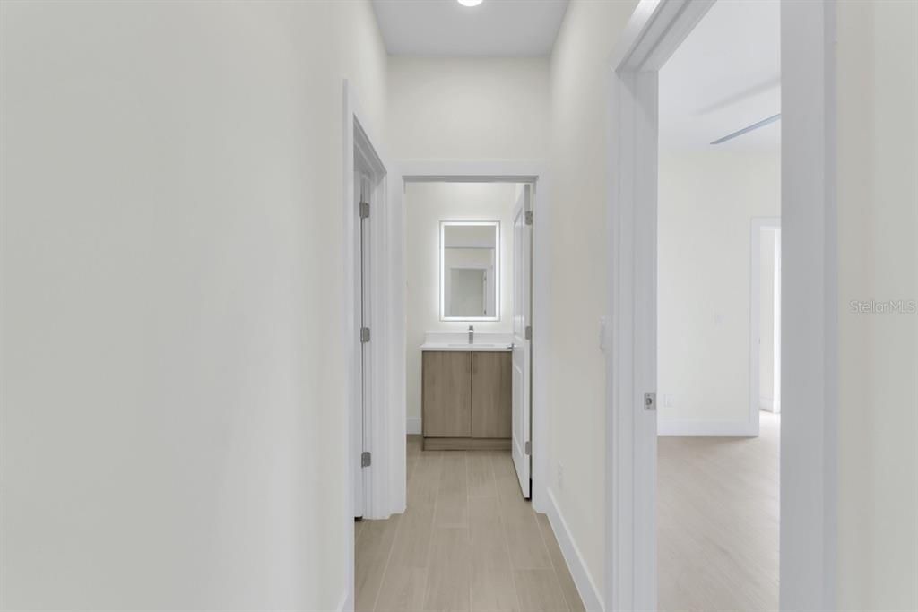 For Rent: $2,500 (4 beds, 3 baths, 1807 Square Feet)