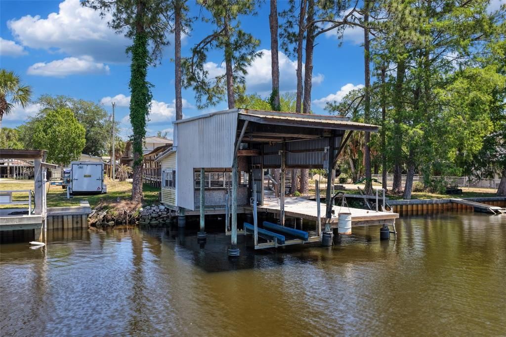 На продажу: $169,900 (0.14 acres)