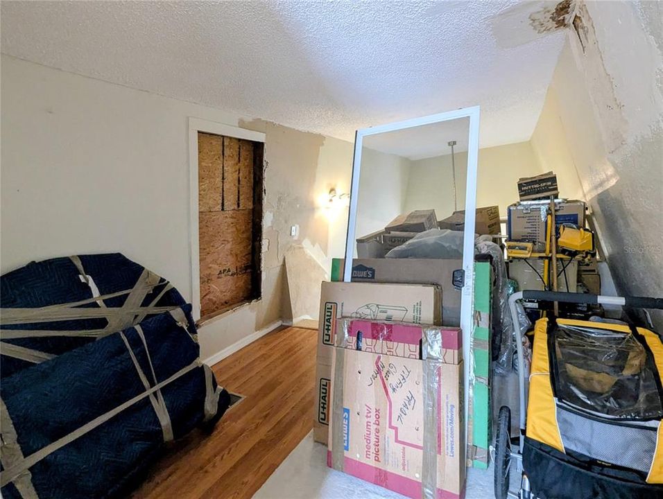 На продажу: $275,000 (2 спален, 2 ванн, 1334 Квадратных фут)