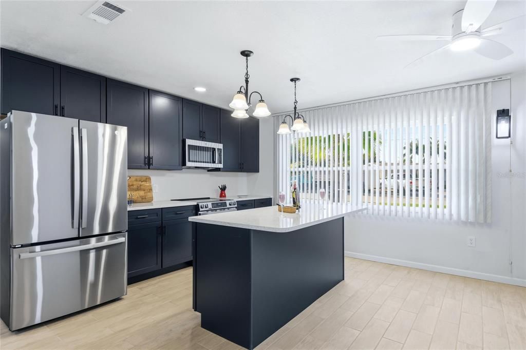 En Venta: $875,000 (3 camas, 2 baños, 2137 Pies cuadrados)