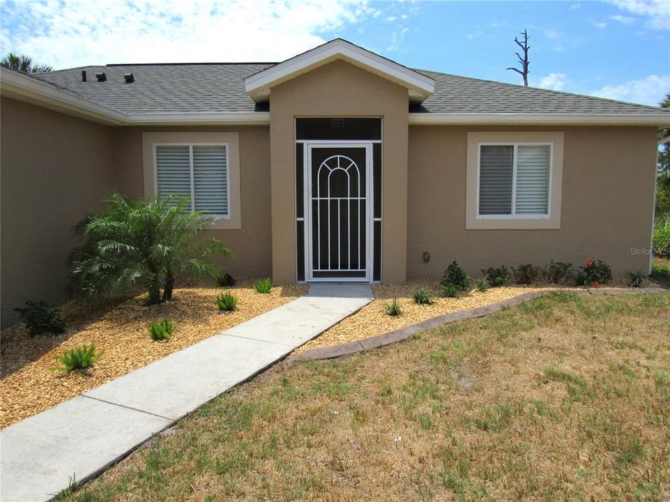 Activo con contrato: $249,900 (3 camas, 2 baños, 1265 Pies cuadrados)