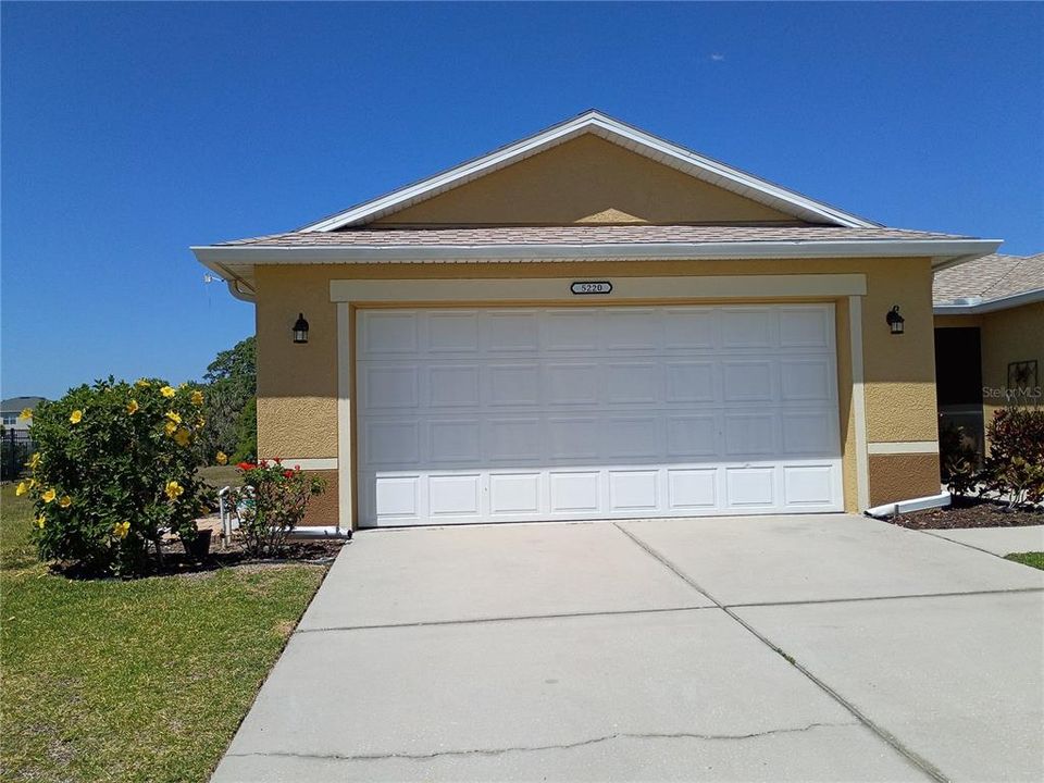 En Venta: $399,998 (4 camas, 2 baños, 2141 Pies cuadrados)