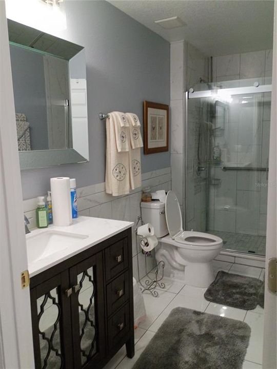 En Venta: $399,998 (4 camas, 2 baños, 2141 Pies cuadrados)