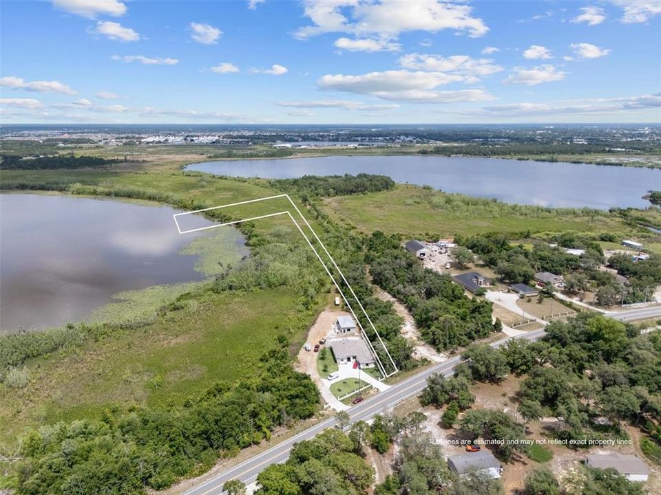 En Venta: $100,000 (2.49 acres)