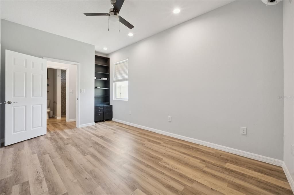 For Sale: $1,295,000 (4 beds, 3 baths, 3063 Square Feet)