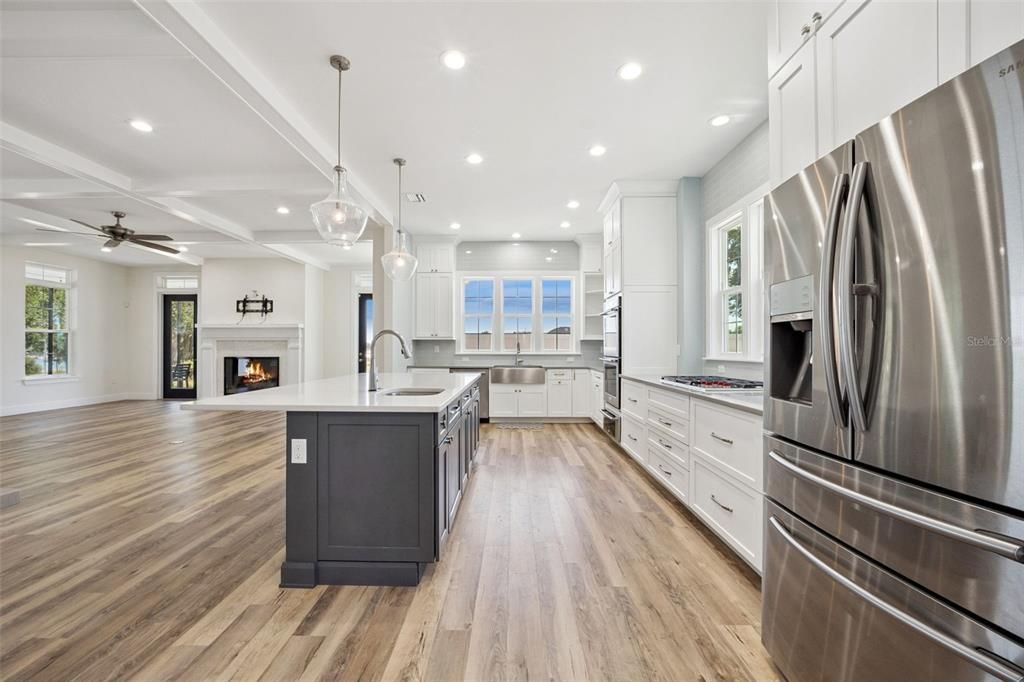 For Sale: $1,295,000 (4 beds, 3 baths, 3063 Square Feet)