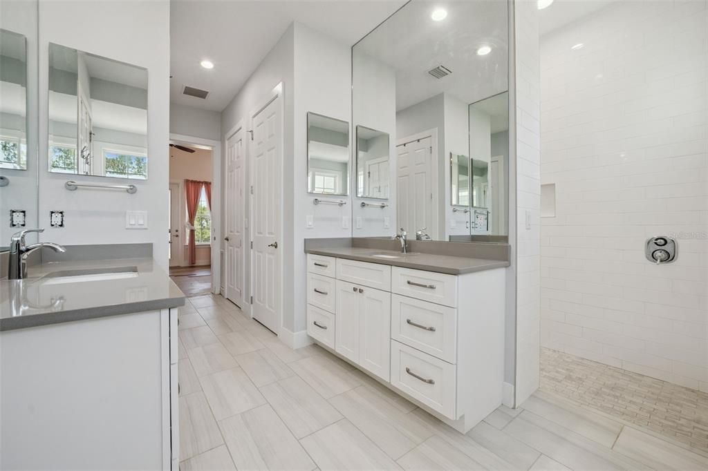 For Sale: $1,295,000 (4 beds, 3 baths, 3063 Square Feet)