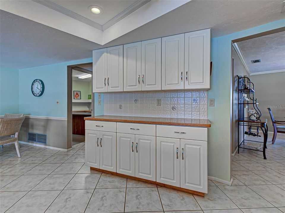 Activo con contrato: $599,900 (3 camas, 2 baños, 2698 Pies cuadrados)