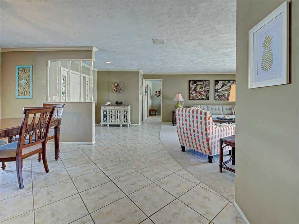 Activo con contrato: $599,900 (3 camas, 2 baños, 2698 Pies cuadrados)