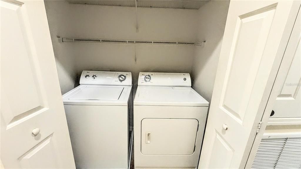 Active With Contract: $1,800 (3 beds, 2 baths, 1417 Square Feet)