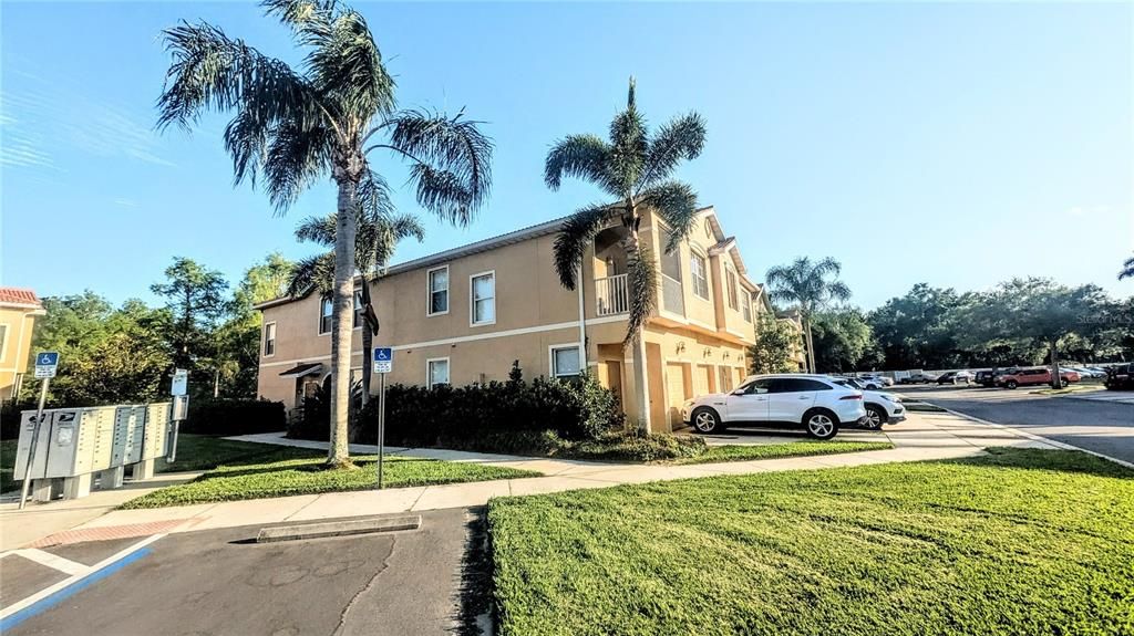 Active With Contract: $1,800 (3 beds, 2 baths, 1417 Square Feet)