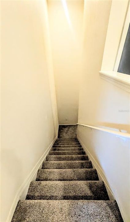 Active With Contract: $1,800 (3 beds, 2 baths, 1417 Square Feet)