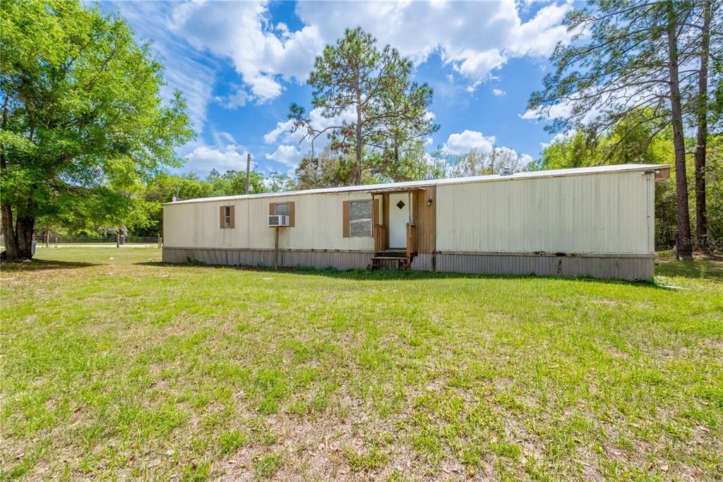Vendido Recientemente: $85,000 (2 camas, 2 baños, 787 Pies cuadrados)
