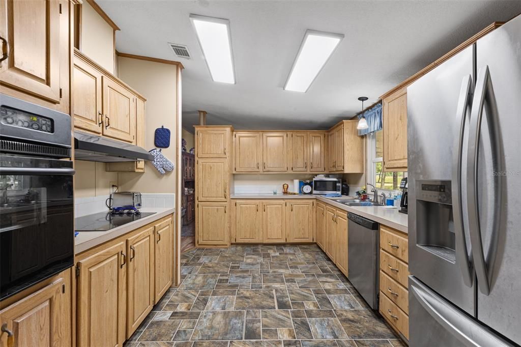 En Venta: $389,900 (3 camas, 2 baños, 1728 Pies cuadrados)
