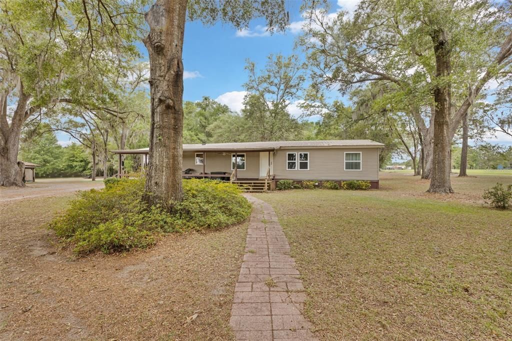 En Venta: $389,900 (3 camas, 2 baños, 1728 Pies cuadrados)