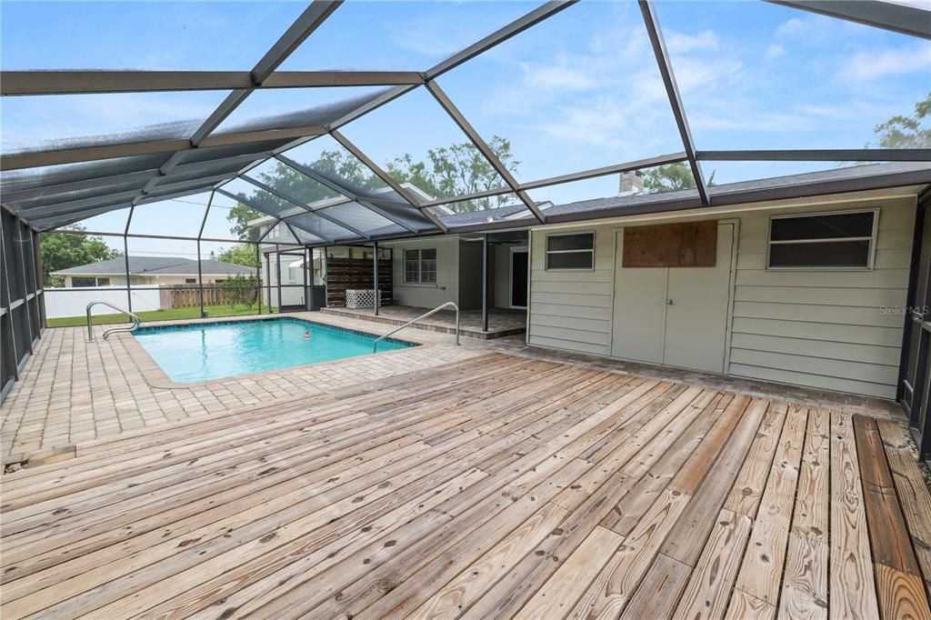 Activo con contrato: $564,900 (4 camas, 3 baños, 2829 Pies cuadrados)