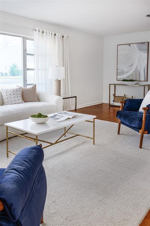 Activo con contrato: $564,900 (4 camas, 3 baños, 2829 Pies cuadrados)