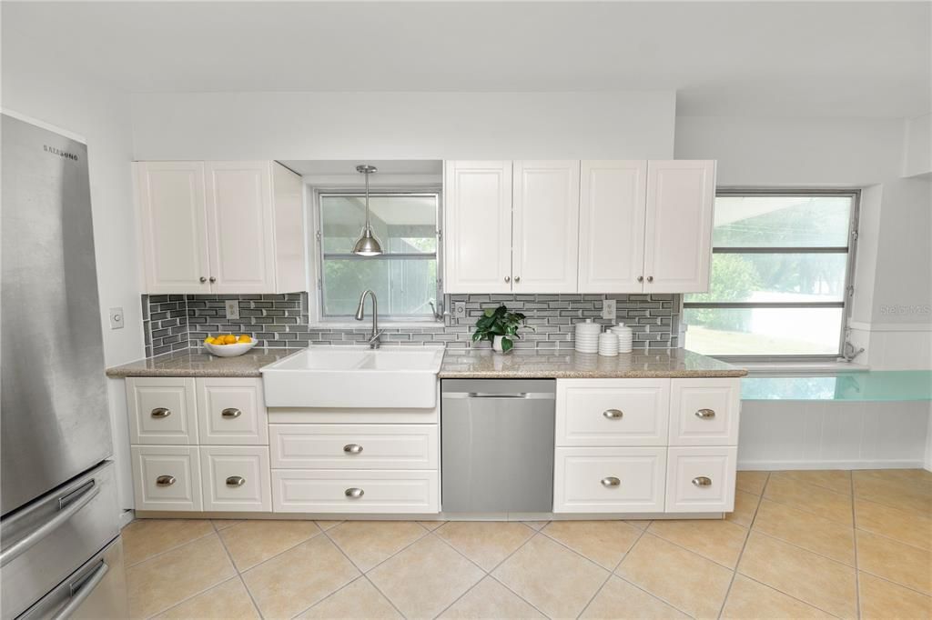 Activo con contrato: $564,900 (4 camas, 3 baños, 2829 Pies cuadrados)