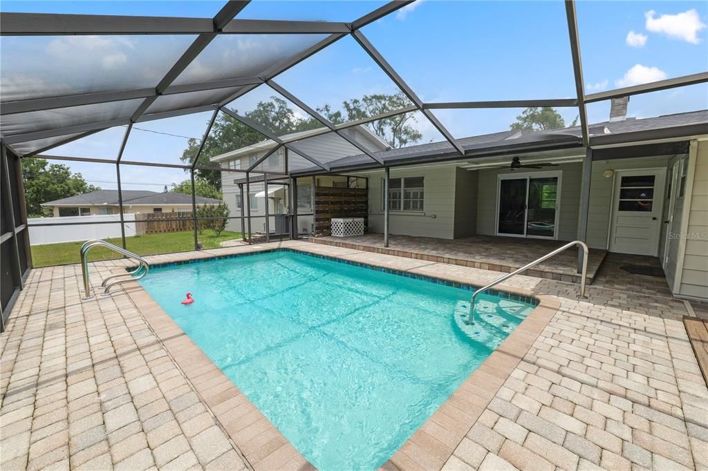 Activo con contrato: $564,900 (4 camas, 3 baños, 2829 Pies cuadrados)
