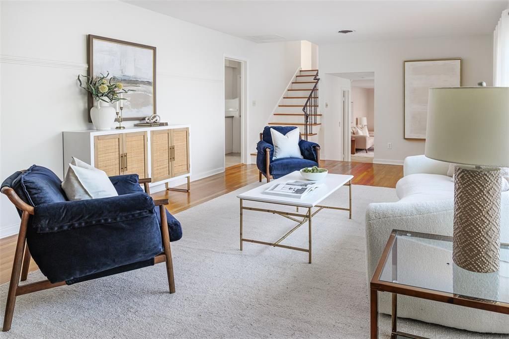 Activo con contrato: $564,900 (4 camas, 3 baños, 2829 Pies cuadrados)